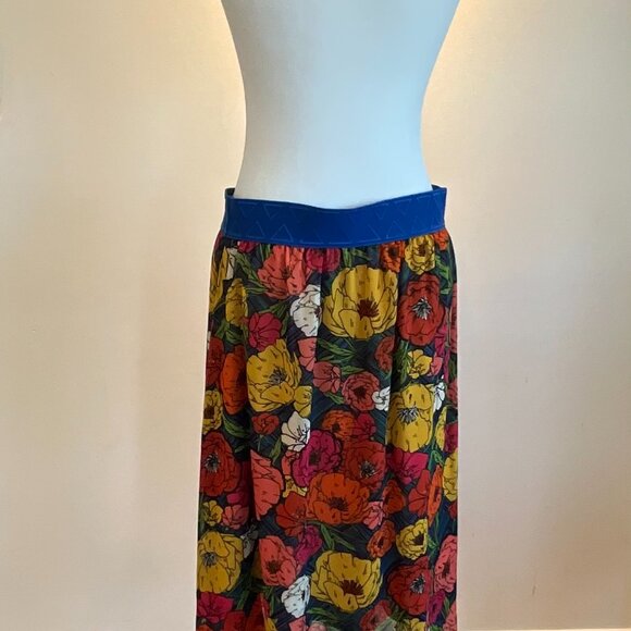 LuLaRoe Madison Skirt with top - Picture 6 of 7